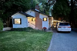 300 Pioneer Ave, Cashmere, WA 98815 - Photo 1