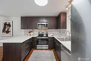 13605 NE 8th St, Bellevue, WA 98005 - Photo 3