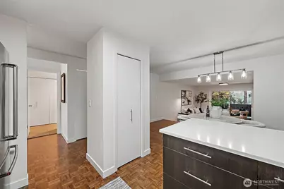 13605 NE 8th Street #203, Bellevue, WA 98005 - Photo 7