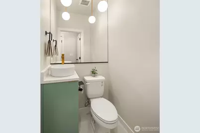 10041 38th Avenue NE, Seattle, WA 98125 - Photo 11