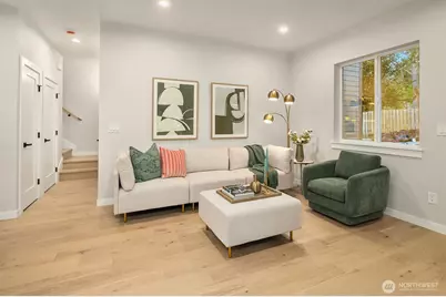 10041 38th Avenue NE, Seattle, WA 98125 - Photo 5