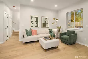 10041 38th Ave NE, Seattle, WA 98125 - Photo 5