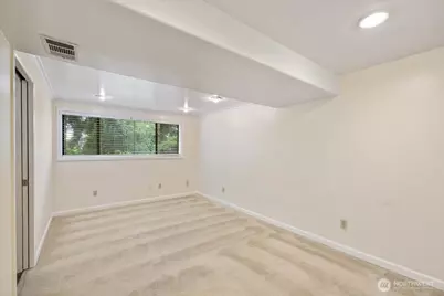 15062 SE 44th Street, Bellevue, WA 98006 - Photo 15