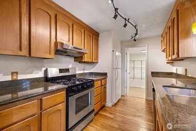 15062 SE 44th Street, Bellevue, WA 98006 - Photo 31