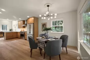 10454 Arrow Point Dr NE, Bainbridge Island, WA 98110 - Photo 9
