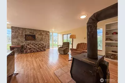 66 State Frontage Road S, Tonasket, WA 98855 - Photo 9