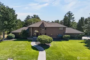 810 D St SW, Ephrata, WA 98823 - Photo 3