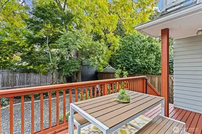 6228 26th Avenue NE, Seattle, WA 98115 - Photo 13