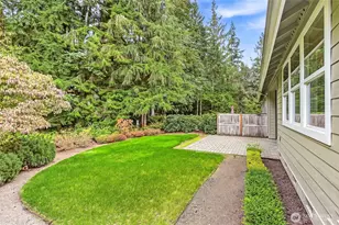 12114 Big Leaf Way NE, Redmond, WA 98053 - Photo 25