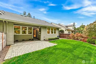 12114 Big Leaf Way NE, Redmond, WA 98053 - Photo 23