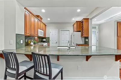 12114 Big Leaf Way NE, Redmond, WA 98053 - Photo 11