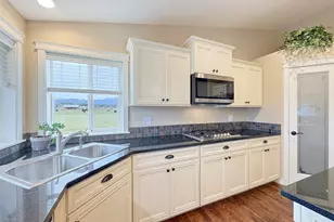 196 Marsh Hawk Ln, Port Angeles, WA 98382 - Photo 9