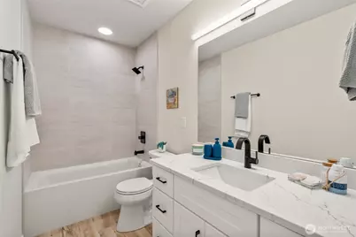 12225 Roseberg Avenue S #9, Seattle, WA 98168 - Photo 15