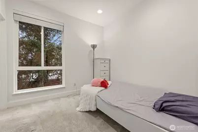 1118 124th Ct NE #G2, Bellevue, WA 98005 - Photo 11