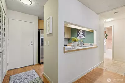 275 W Roy Street #114, Seattle, WA 98119 - Photo 5