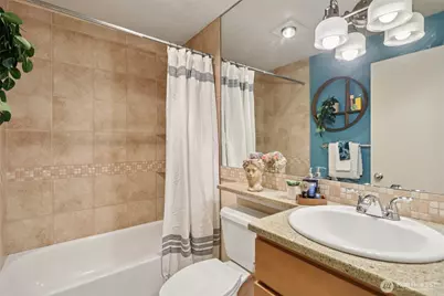 275 W Roy Street #114, Seattle, WA 98119 - Photo 15