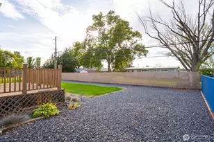 2118 S Crestmont Dr, Moses Lake, WA 98837 - Photo 29