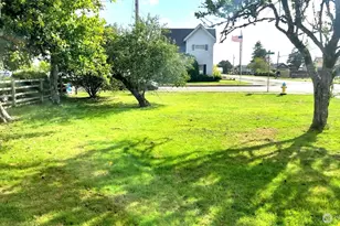 411 29th St, Hoquiam, WA 98550 - Photo 3