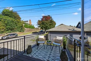 3915 SW Genesee St, Seattle, WA 98116 - Photo 17