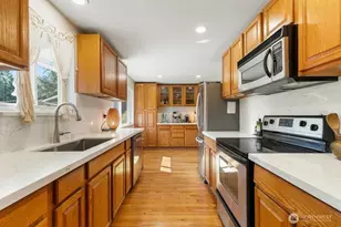 8622 NE 139th St, Kirkland, WA 98034 - Photo 9