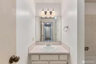 1622 103rd Place NE #L3, Bellevue, WA 98004 - Photo 27