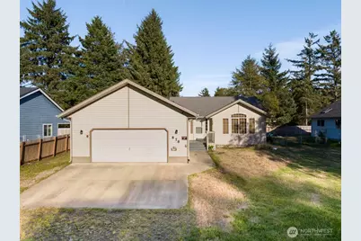 878 Mount Olympus Avenue SE, Ocean Shores, WA 98569 - Photo 1