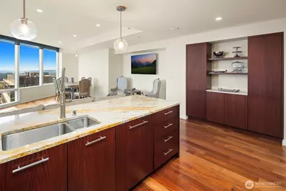 500 106th Avenue NE #3109, Bellevue, WA 98004 - Photo 5