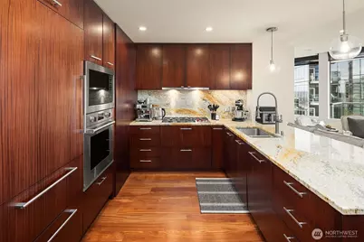 500 106th Avenue NE #3109, Bellevue, WA 98004 - Photo 3
