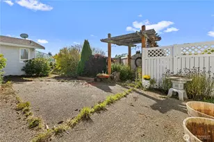 10888 Wilson Ln, Mount Vernon, WA 98273 - Photo 25