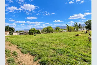 8305 S Missimer Road, Prosser, WA 99350 - Photo 11