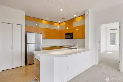 2414 1st Avenue #617, Seattle, WA 98121 - Photo 13