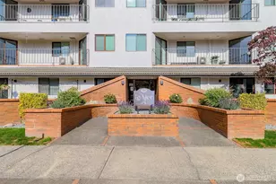909 N I St, Tacoma, WA 98403 - Photo 1