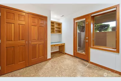 9600 Hilltop Road, Bellevue, WA 98004 - Photo 21