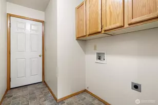 517 Galloway St, Steilacoom, WA 98388 - Photo 13