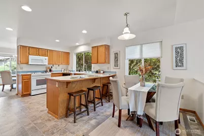 517 Galloway Street, Steilacoom, WA 98388 - Photo 5