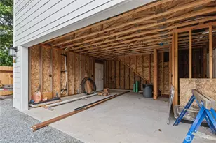 226 E Orange Ave, Burlington, WA 98233 - Photo 23