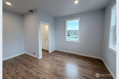 226 E Orange Avenue, Burlington, WA 98233 - Photo 21