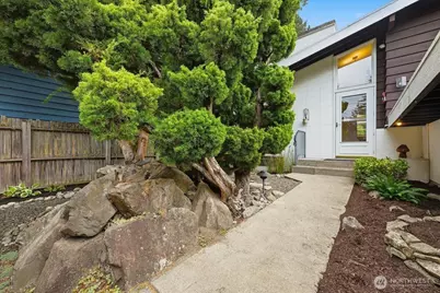 14036 17th Avenue NE, Seattle, WA 98125 - Photo 3
