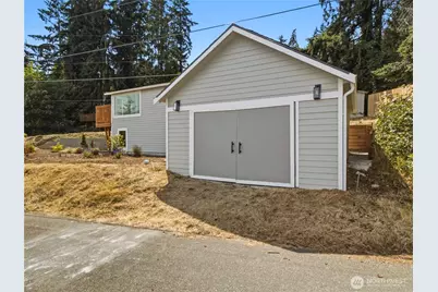 5600 Ocean View Boulevard NE, Bremerton, WA 98311 - Photo 39