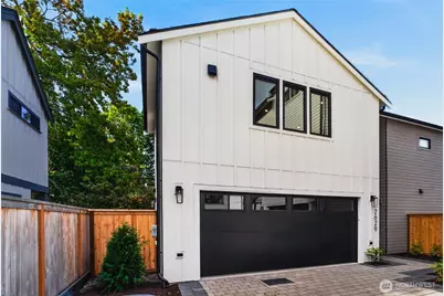 2629 34th Avenue W, Seattle, WA 98199 - Photo 1