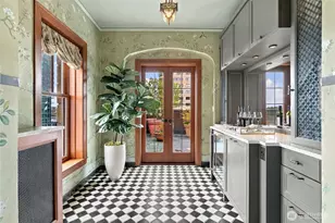 1223 Spring St, Seattle, WA 98104 - Photo 13