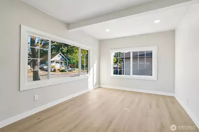 8428 D Street S, Tacoma, WA 98444 - Photo 5
