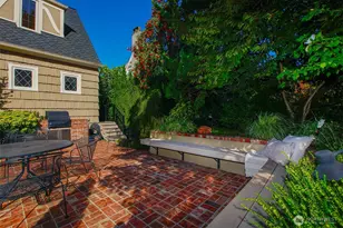 3829 43rd Ave NE, Seattle, WA 98105 - Photo 37