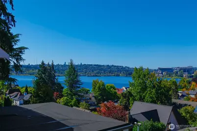 3829 43rd Avenue NE, Seattle, WA 98105 - Photo 11