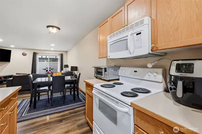5002 S 30th Street #D2, Tacoma, WA 98409 - Photo 3
