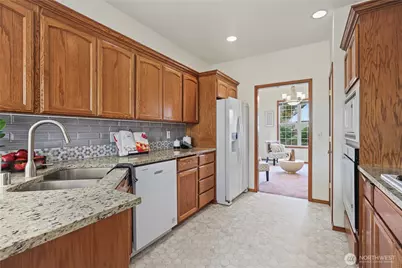 2113 12th Avenue NW, Puyallup, WA 98371 - Photo 5
