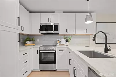 3420 Burke Avenue N #A103, Seattle, WA 98103 - Photo 7