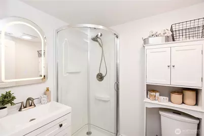 1214 Taylor Avenue N #101, Seattle, WA 98109 - Photo 21