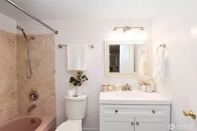 1214 Taylor Avenue N #101, Seattle, WA 98109 - Photo 15