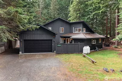 16028 E Crystal Drive E, Enumclaw, WA 98022 - Photo 1